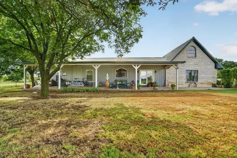 13143 N Highway 281 Perrin TX 76486