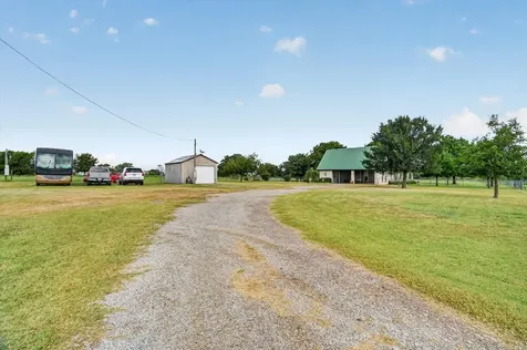 13143 N Highway 281 Perrin TX 76486