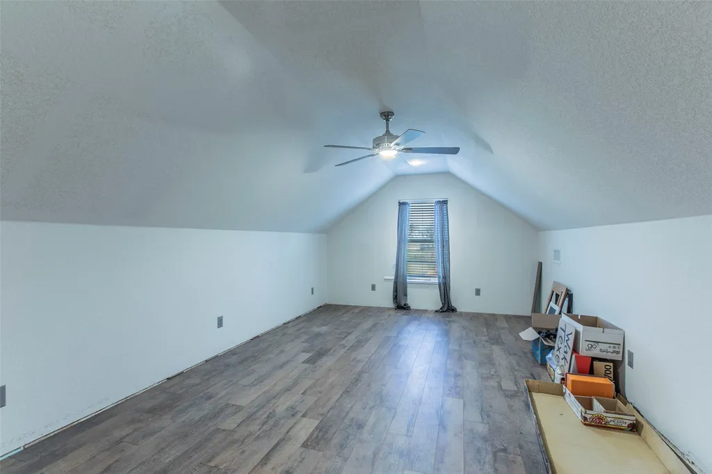308 Wildflower Mcgregor TX 76657