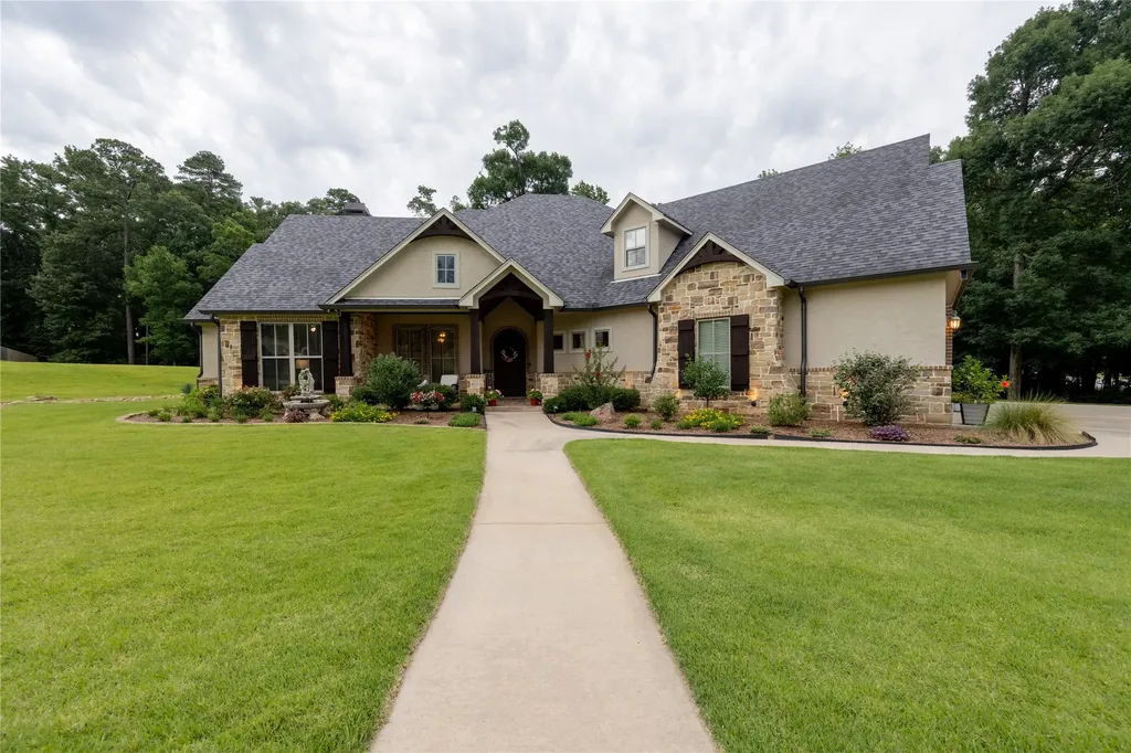 4002 Shadow Ridge Lane Longview TX 75605