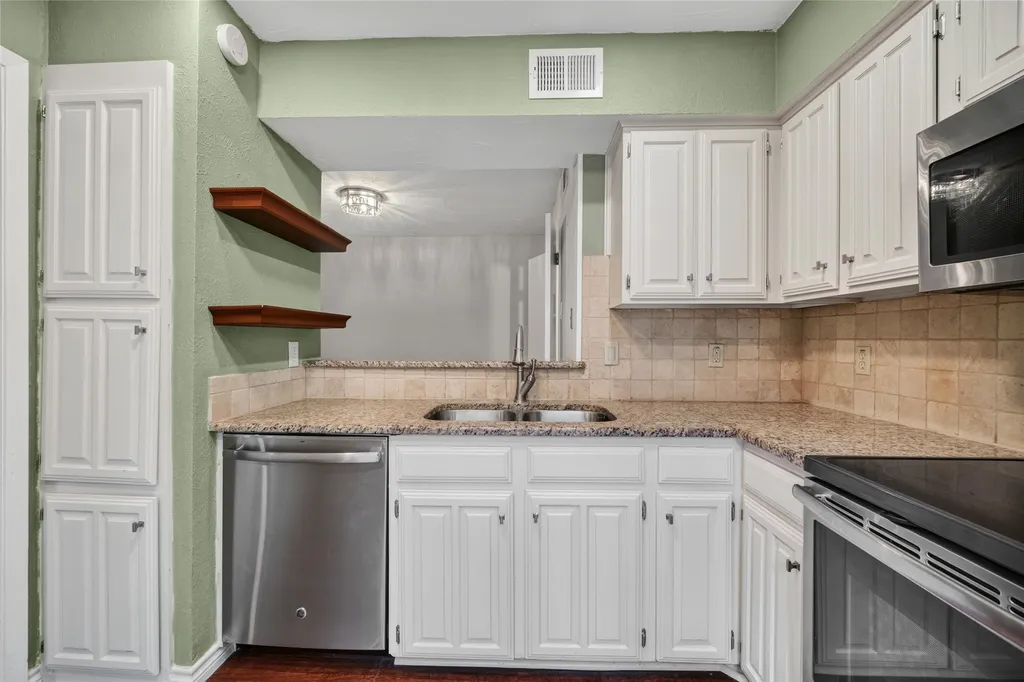 5626 Preston Oaks Road Dallas TX 75254