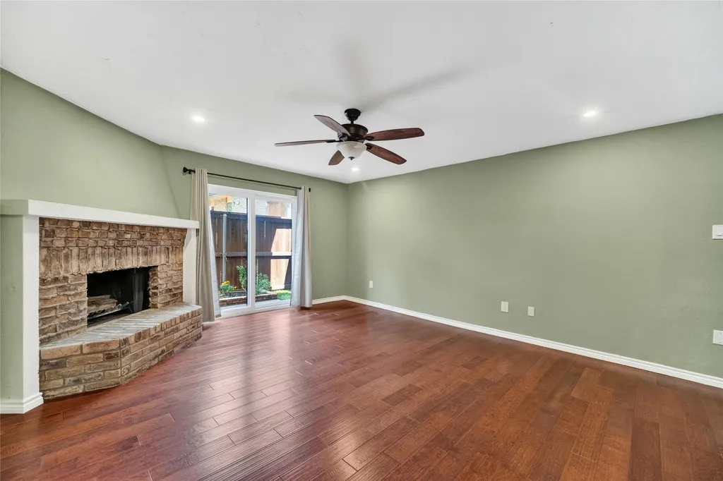 5626 Preston Oaks Road Dallas TX 75254