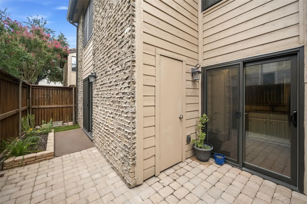 5626 Preston Oaks Road Dallas TX 75254