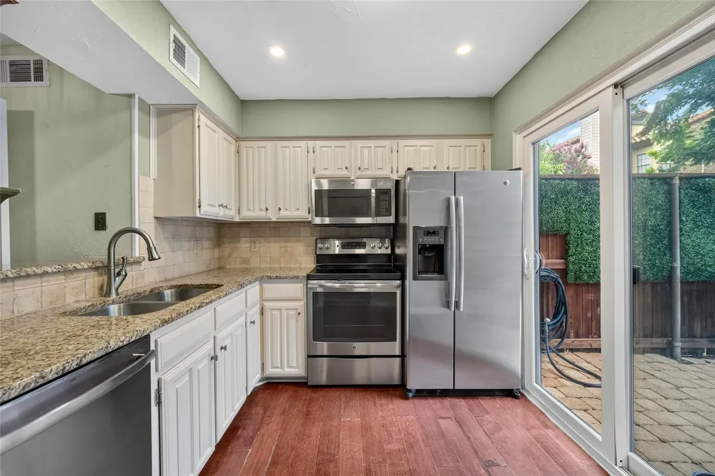 5626 Preston Oaks Road Dallas TX 75254