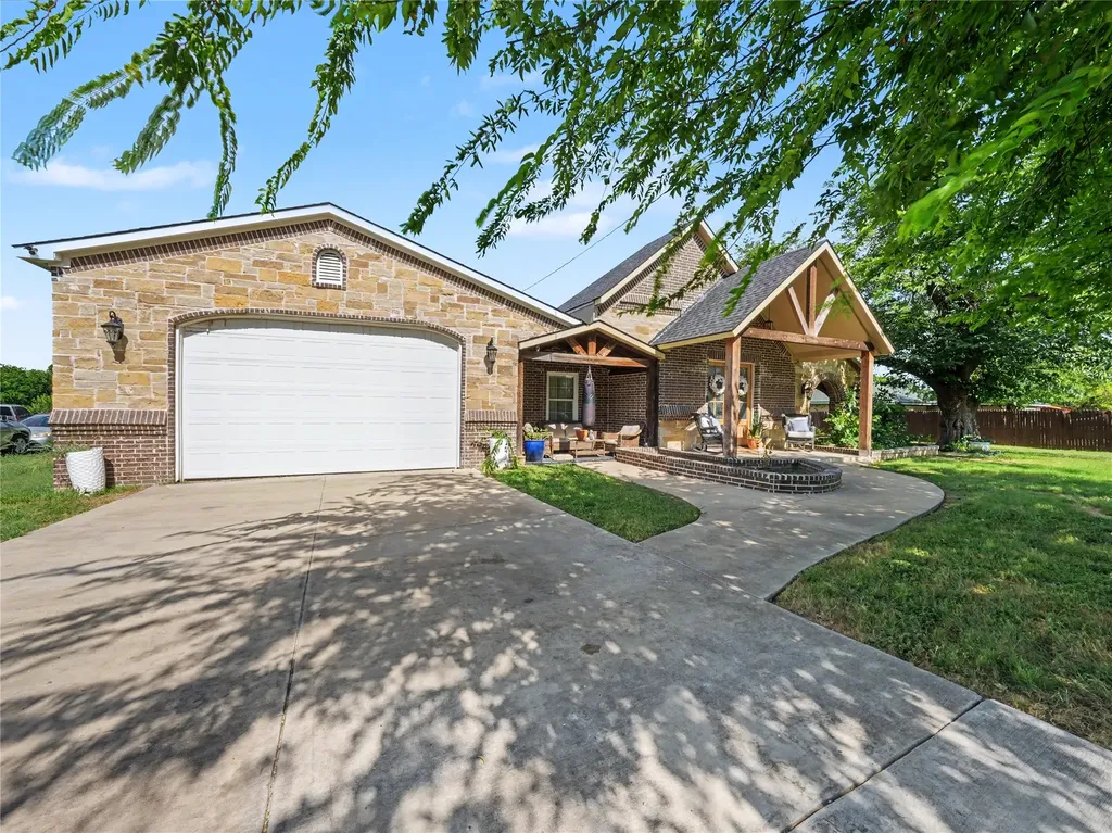 6701 Nauert Road Forest Hill TX 76140
