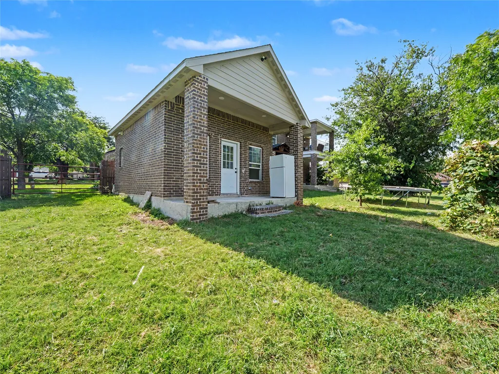 6701 Nauert Road Forest Hill TX 76140