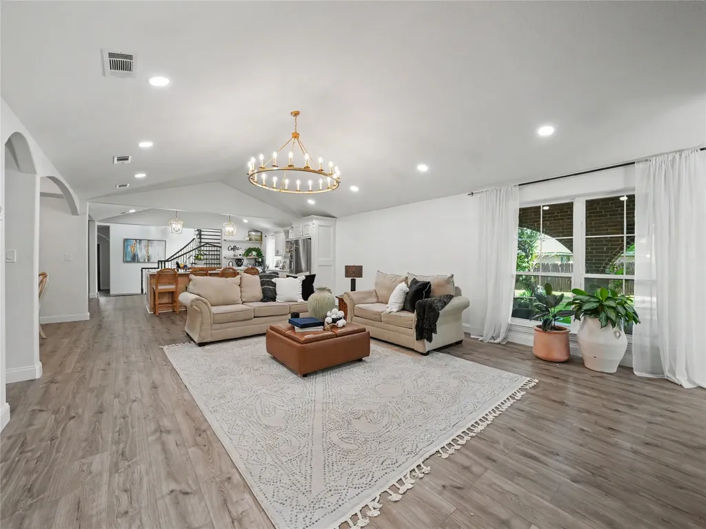 6701 Nauert Road Forest Hill TX 76140