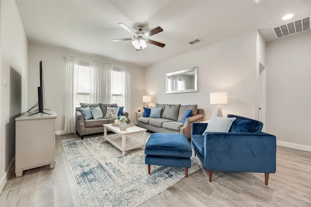 517 Frenchpark Drive Fort Worth TX 76052