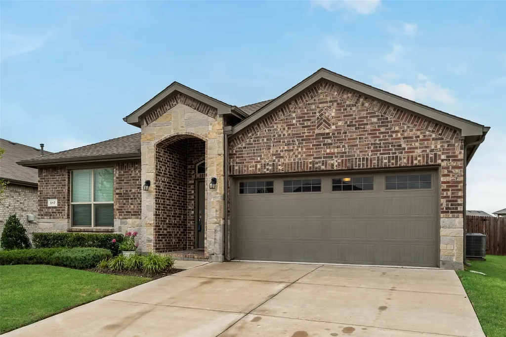 517 Frenchpark Drive Fort Worth TX 76052
