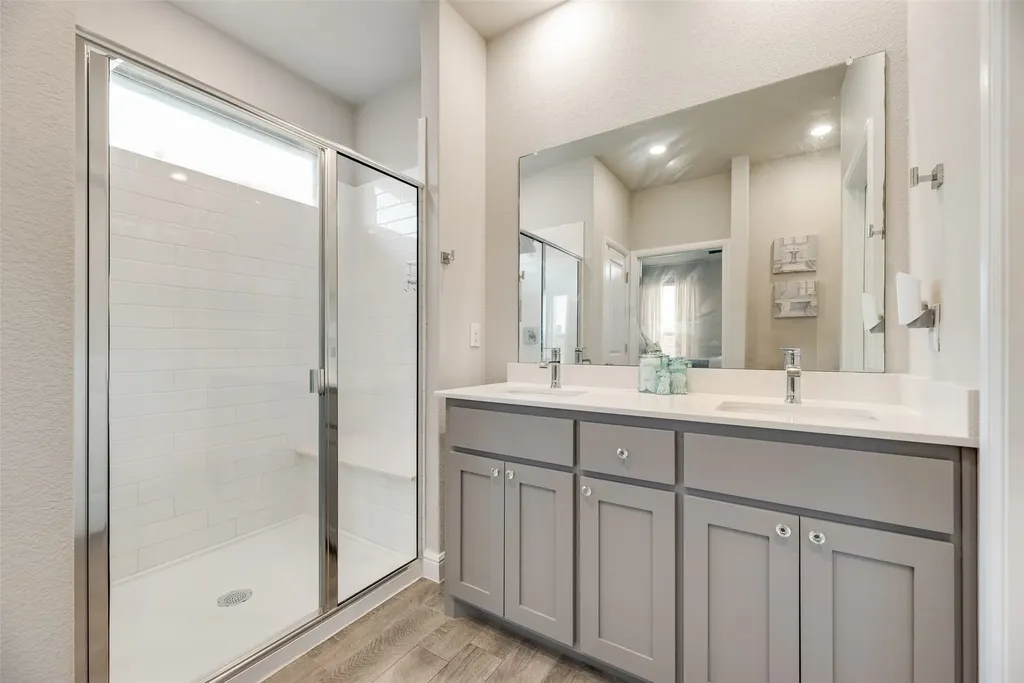 517 Frenchpark Drive Fort Worth TX 76052
