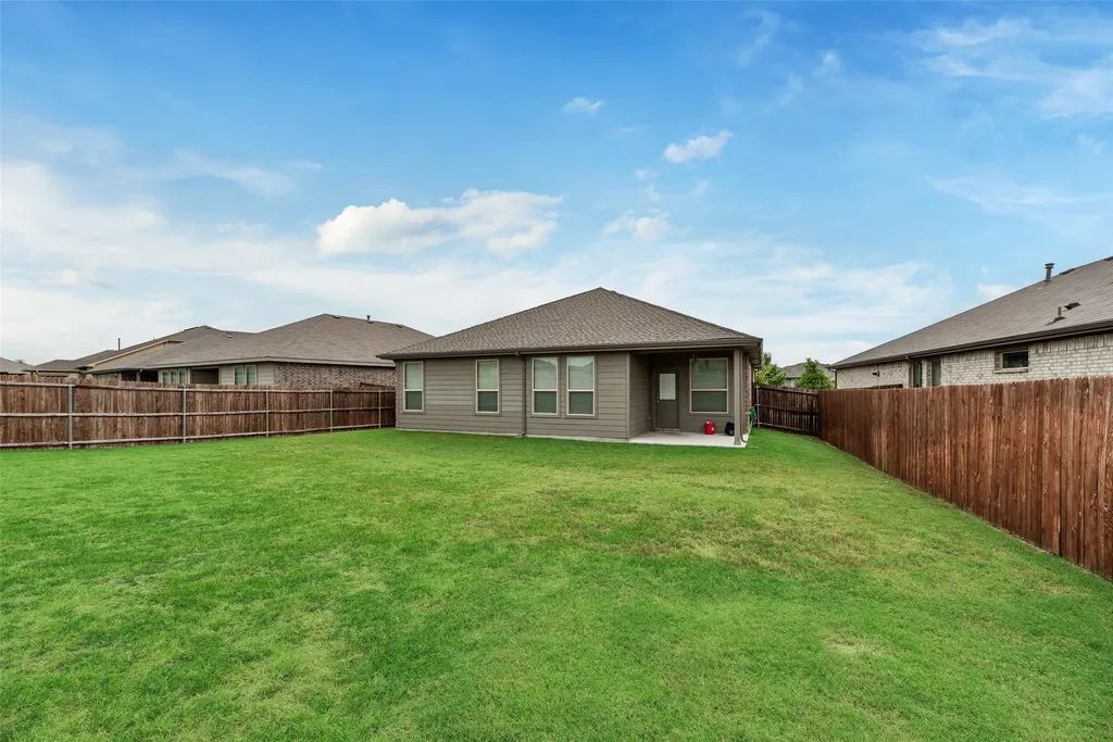 517 Frenchpark Drive Fort Worth TX 76052