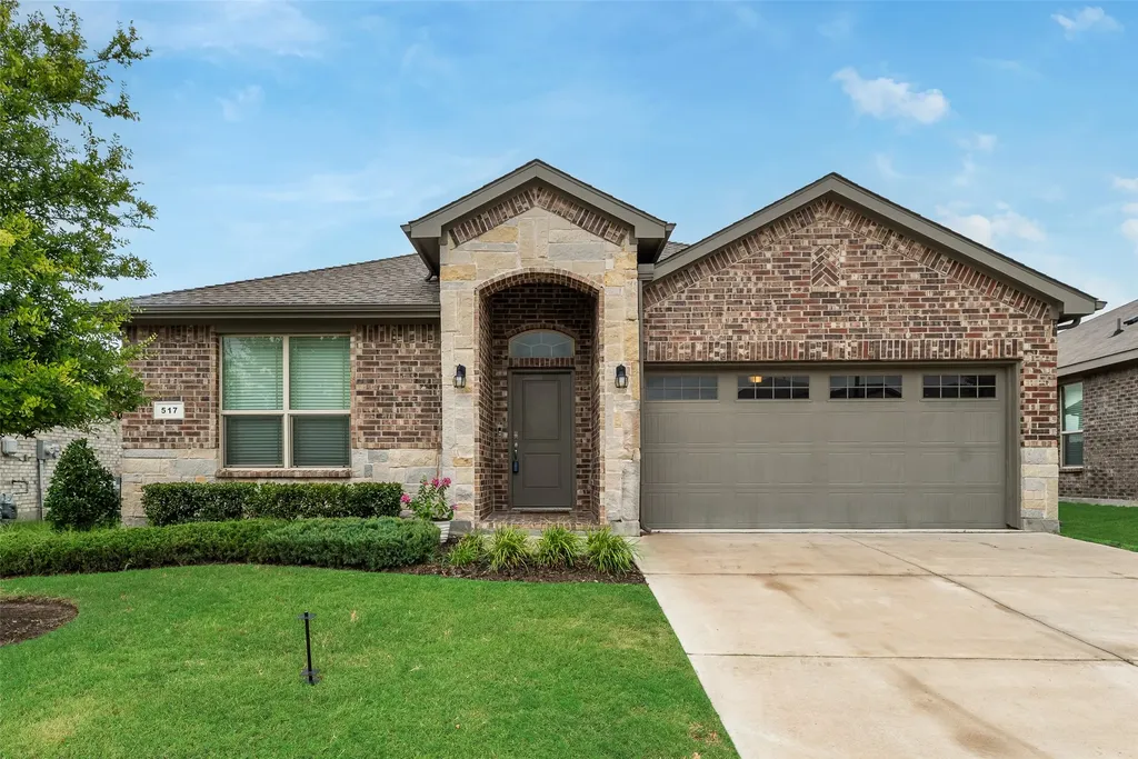 517 Frenchpark Drive Fort Worth TX 76052