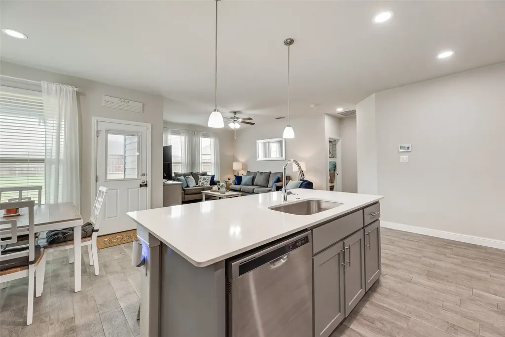 517 Frenchpark Drive Fort Worth TX 76052
