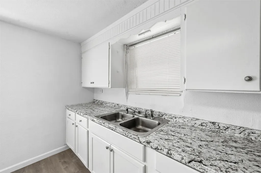 120 E Monterey Street Denison TX 75021