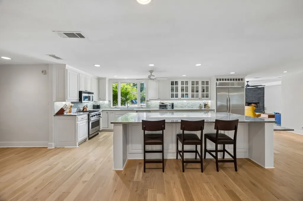 8423 Santa Clara Drive Dallas TX 75218