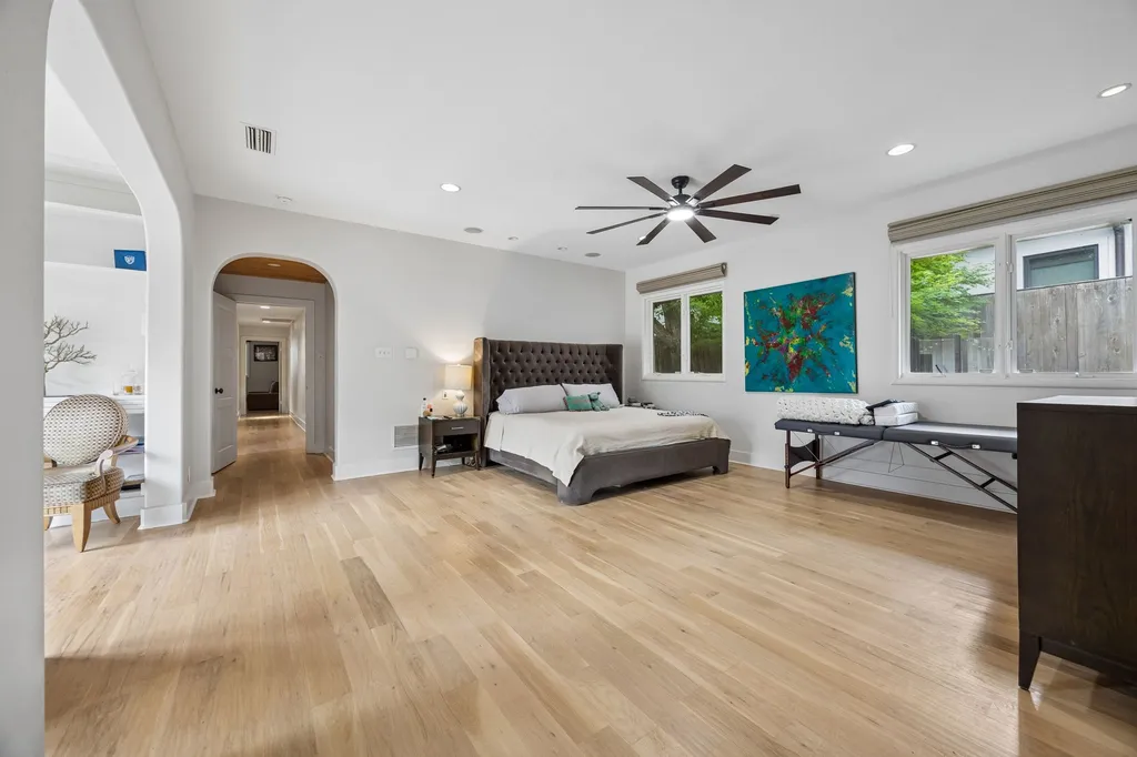 8423 Santa Clara Drive Dallas TX 75218