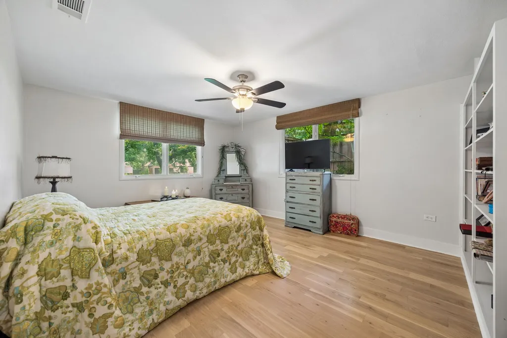 8423 Santa Clara Drive Dallas TX 75218