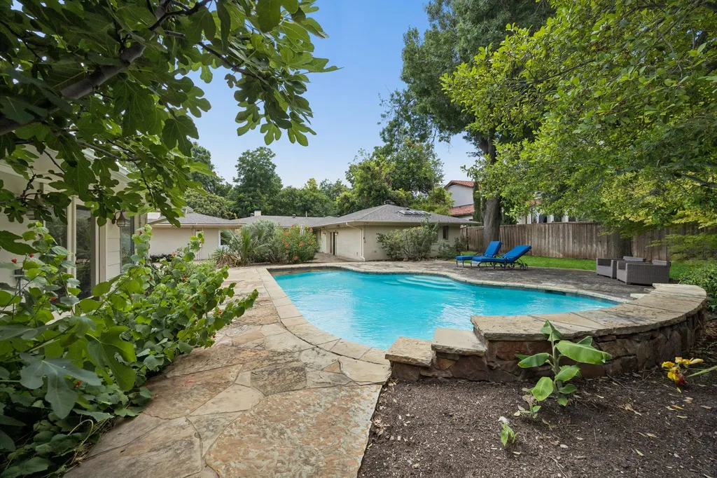 8423 Santa Clara Drive Dallas TX 75218