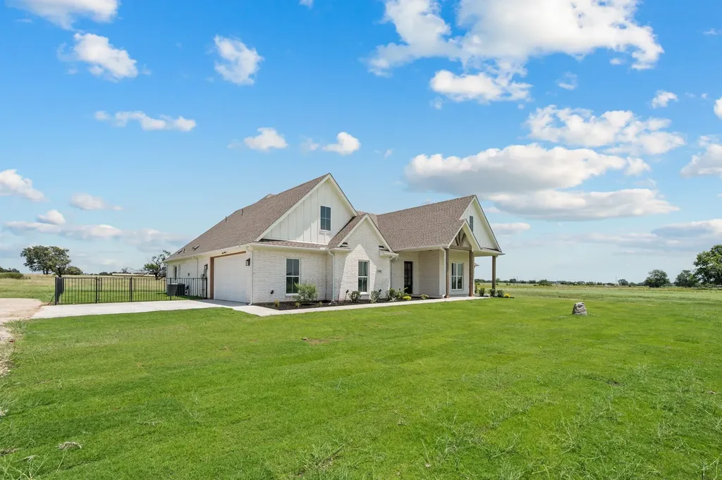 2705 Gospel Road Tolar TX 76476