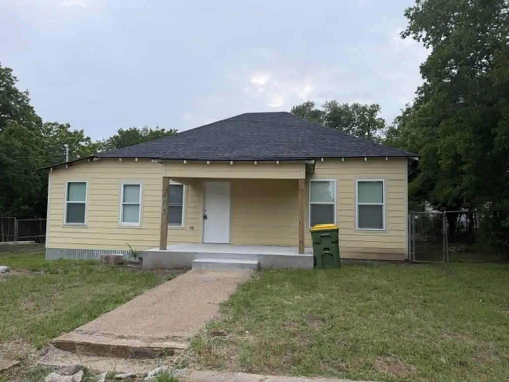 405 E Evans Street Hearne TX 77859