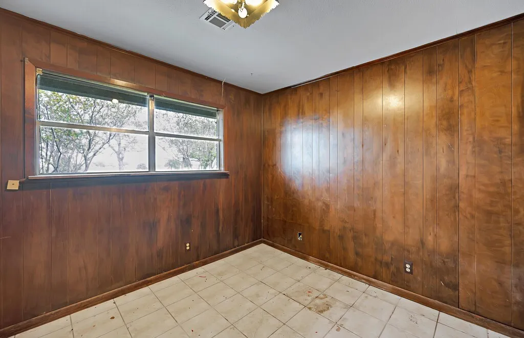 596 Saffle Road Robinson TX 76706