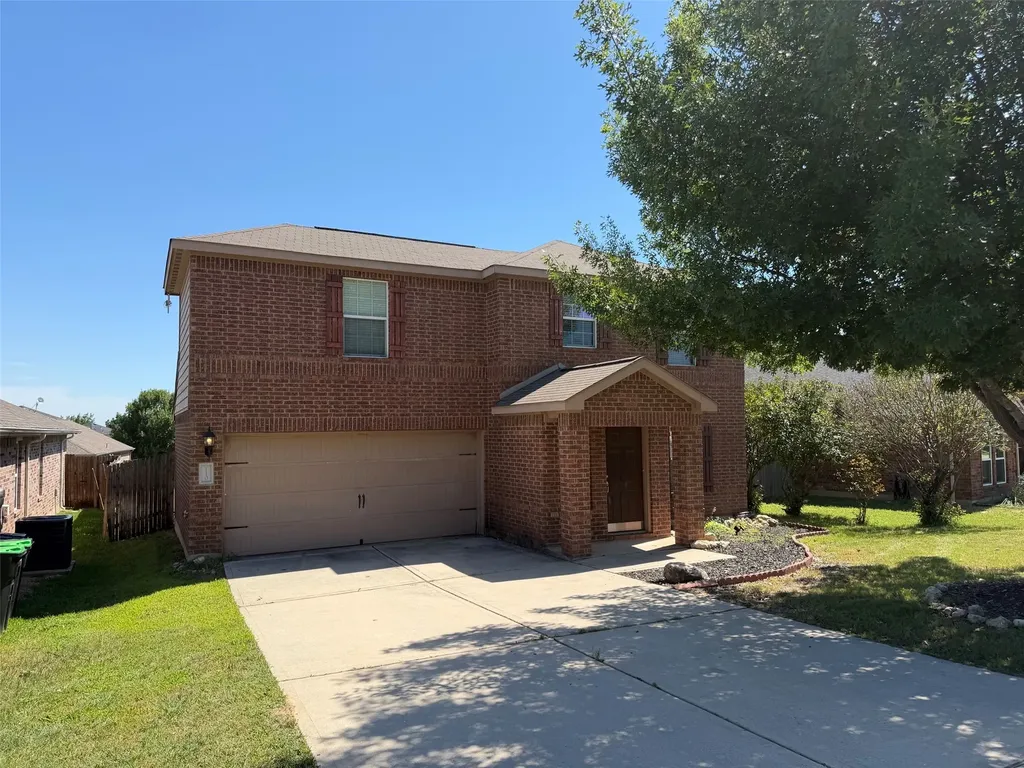 110 Cowpoke Court Newark TX 76071
