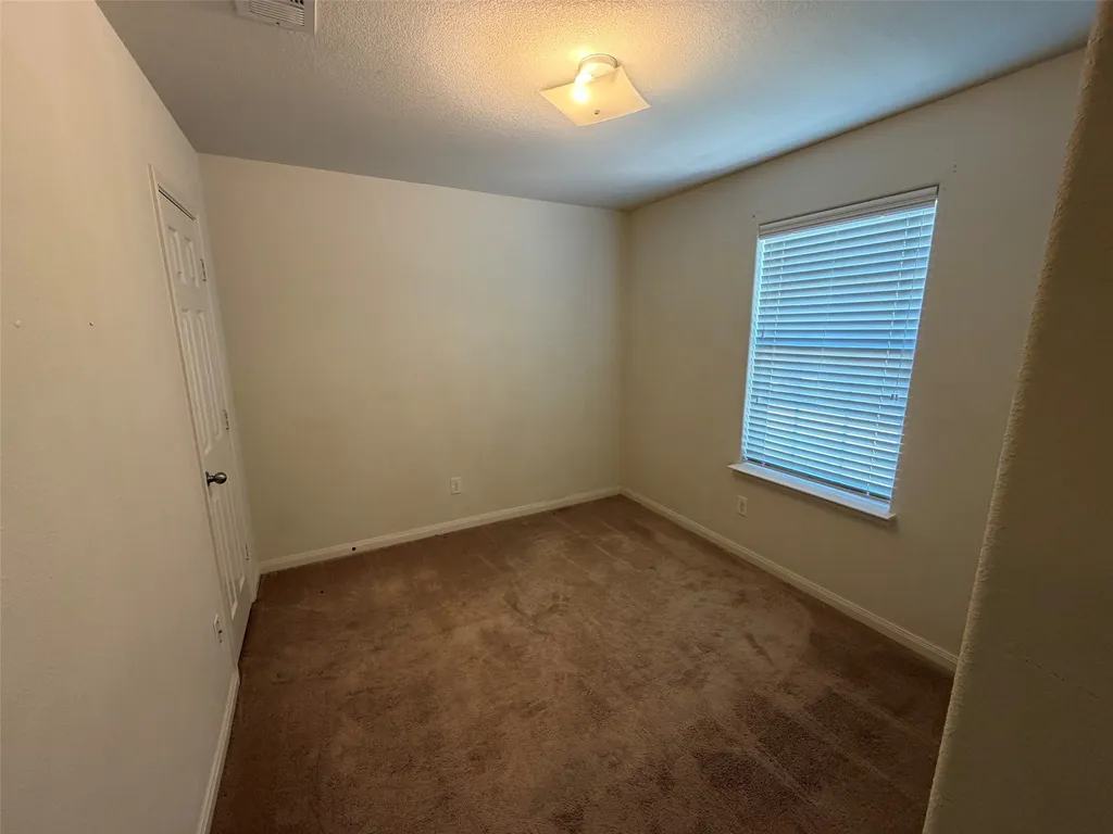 110 Cowpoke Court Newark TX 76071
