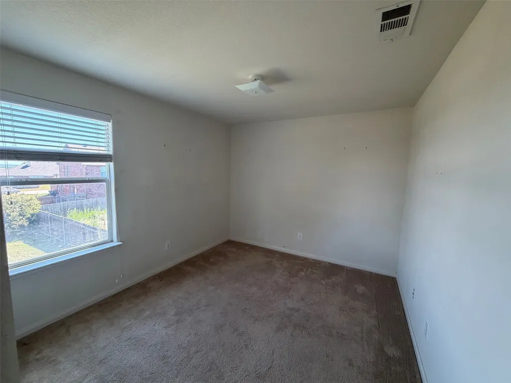 110 Cowpoke Court Newark TX 76071