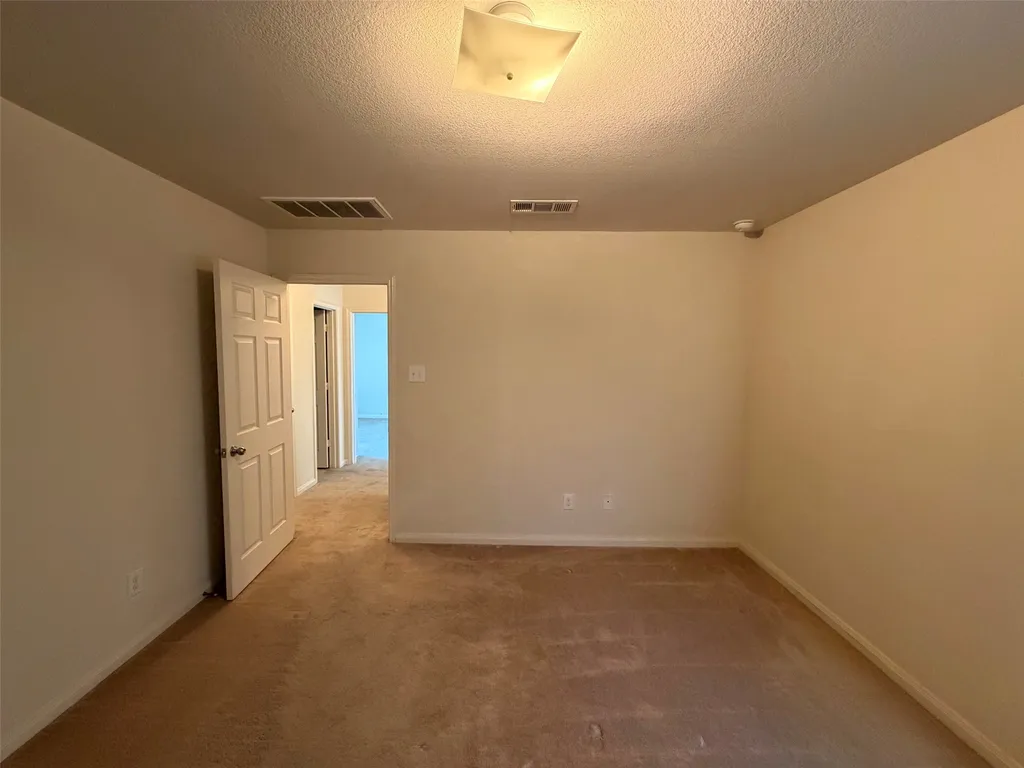 110 Cowpoke Court Newark TX 76071