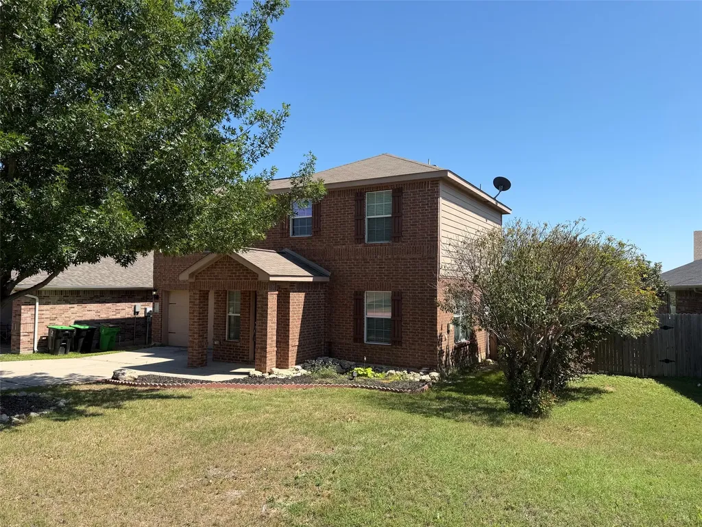 110 Cowpoke Court Newark TX 76071