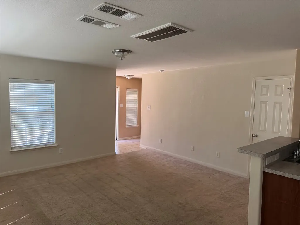 110 Cowpoke Court Newark TX 76071
