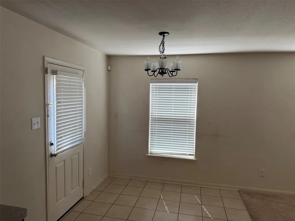 110 Cowpoke Court Newark TX 76071