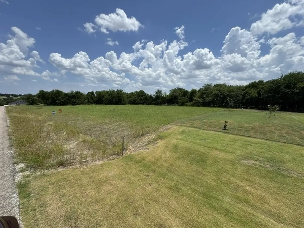 172 Cooper Lane Van Alstyne TX 75495