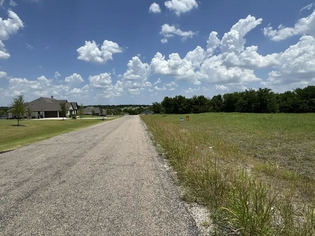 172 Cooper Lane Van Alstyne TX 75495