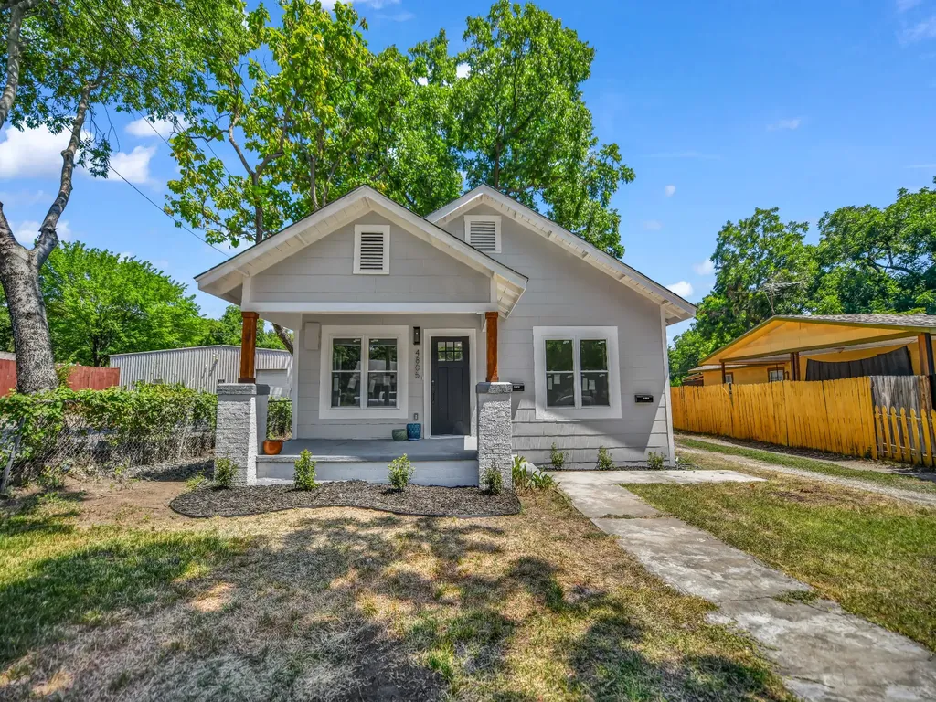 4805 Parrish Road Haltom City TX 76117