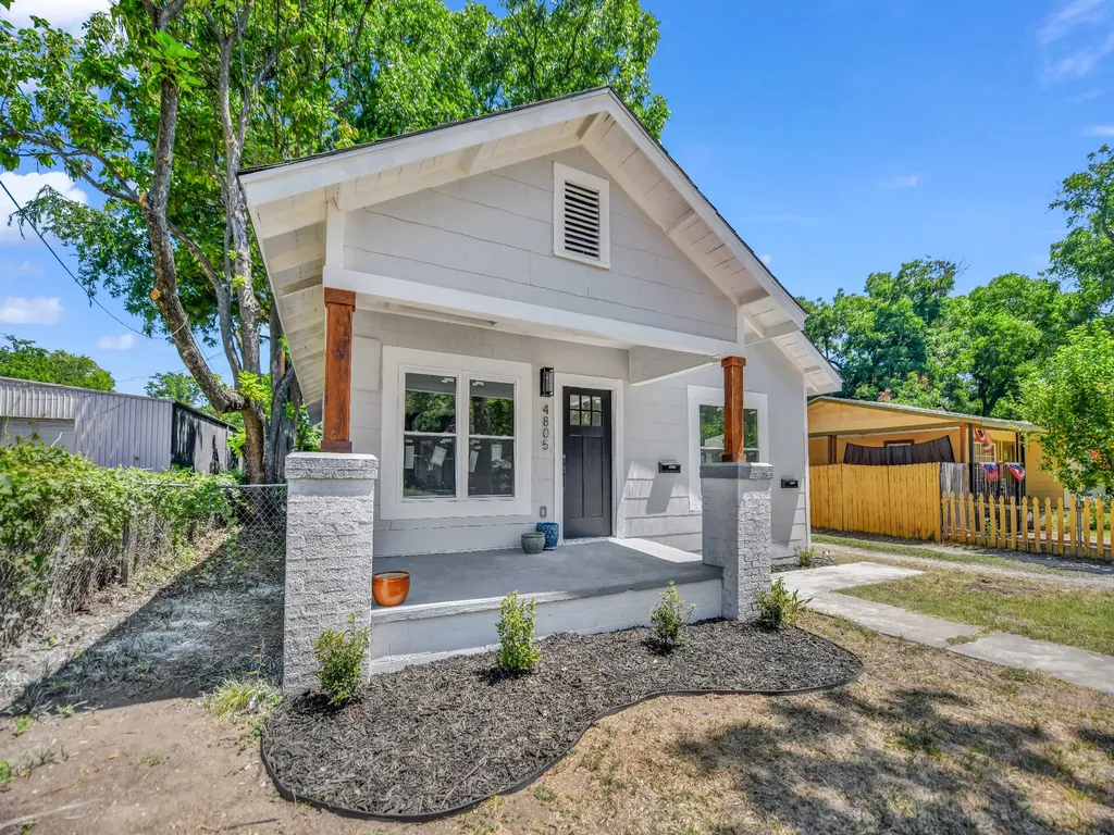 4805 Parrish Road Haltom City TX 76117