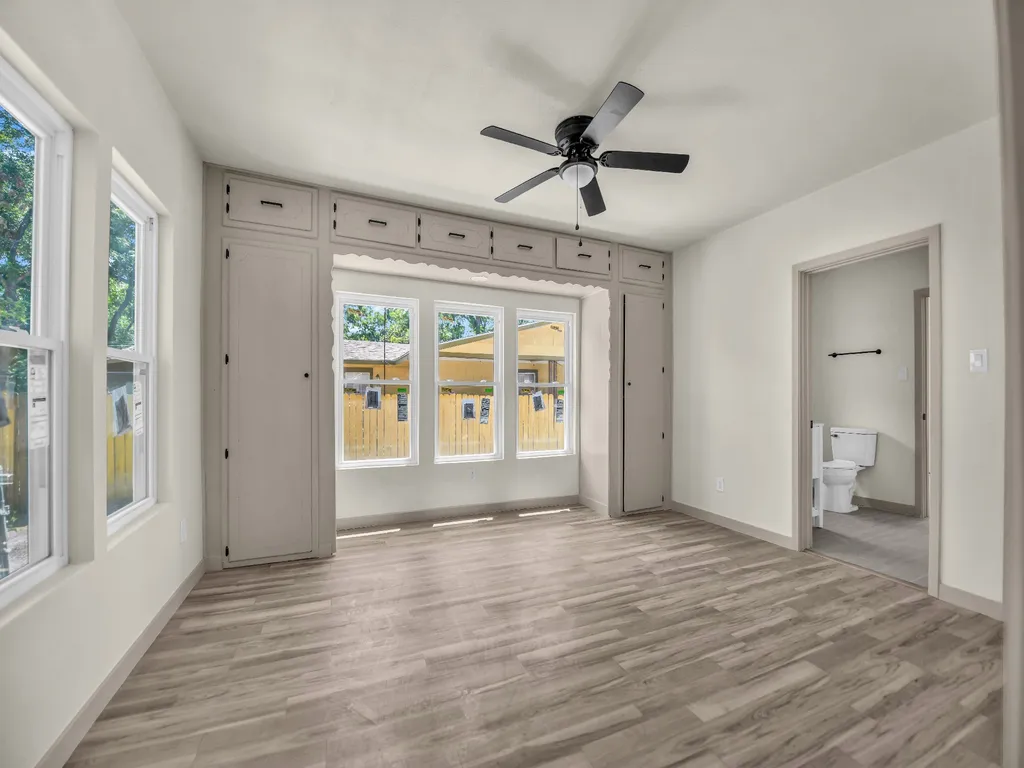 4805 Parrish Road Haltom City TX 76117