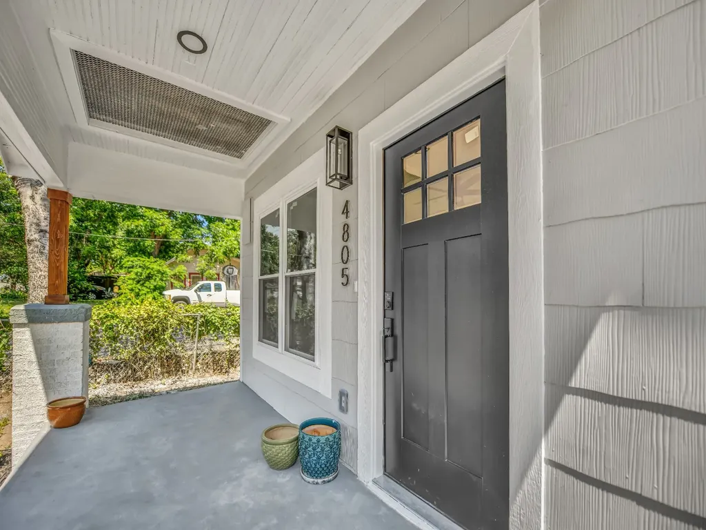 4805 Parrish Road Haltom City TX 76117