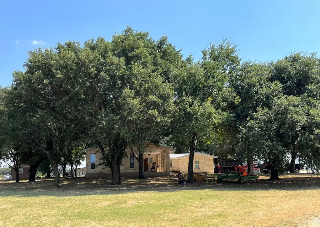 295 Rozwell Pass Waco TX 76705