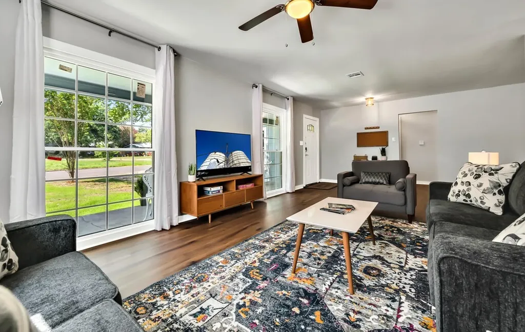 4221 Sanger Avenue Waco TX 76710