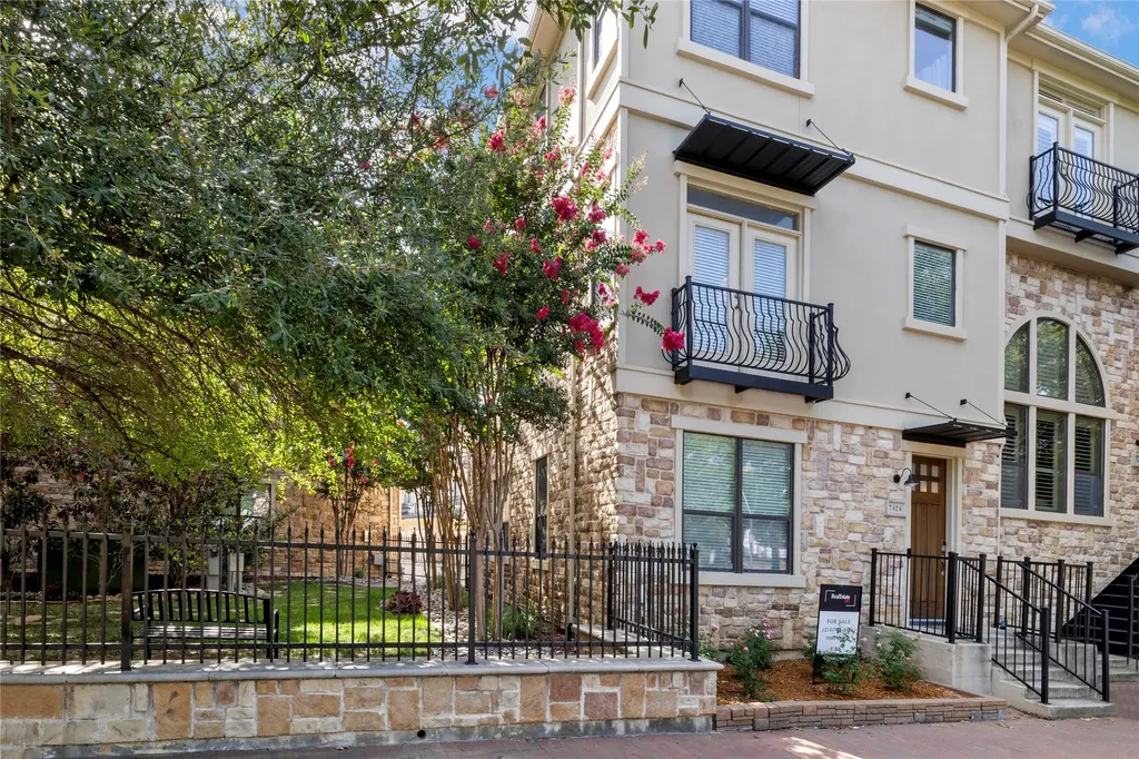 7424 Bishop Road Plano TX 75024