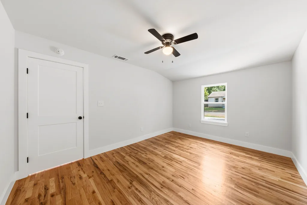 3523 Brandon Street Dallas TX 75211