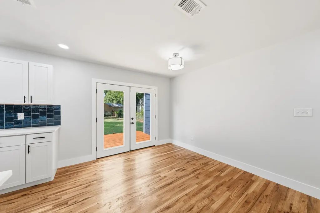 3523 Brandon Street Dallas TX 75211