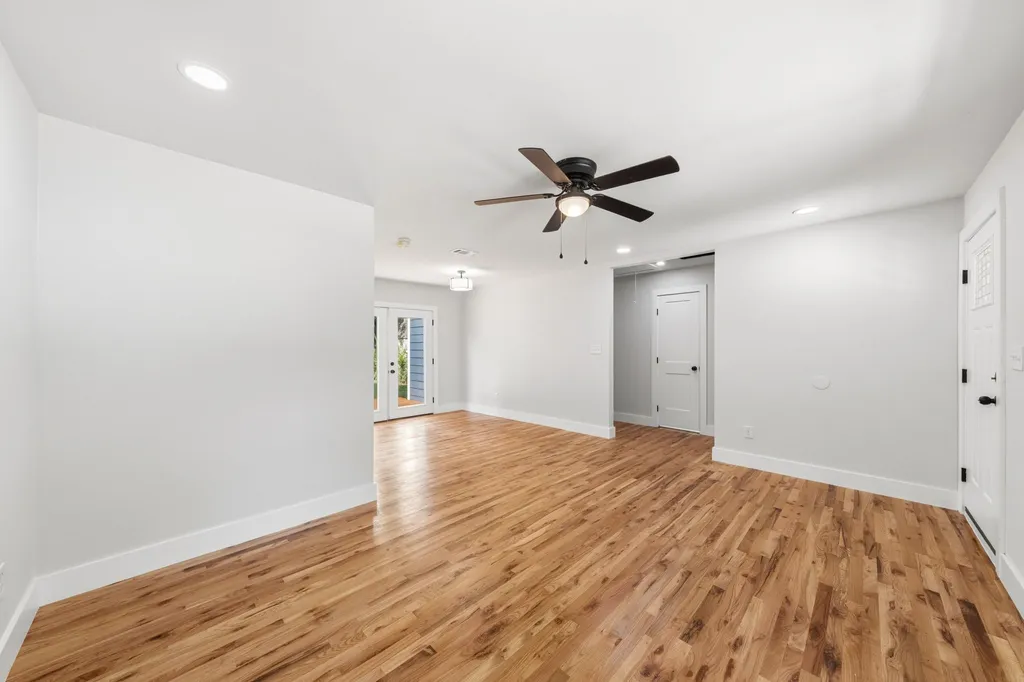 3523 Brandon Street Dallas TX 75211