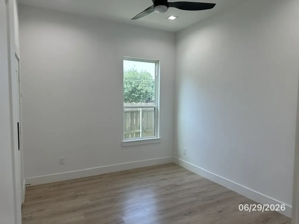 332 Avenue E Dallas TX 75203