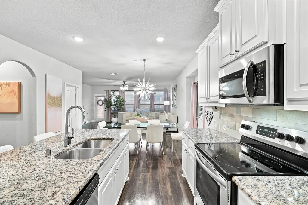 113 Cool Meadows Lane Red Oak TX 75154