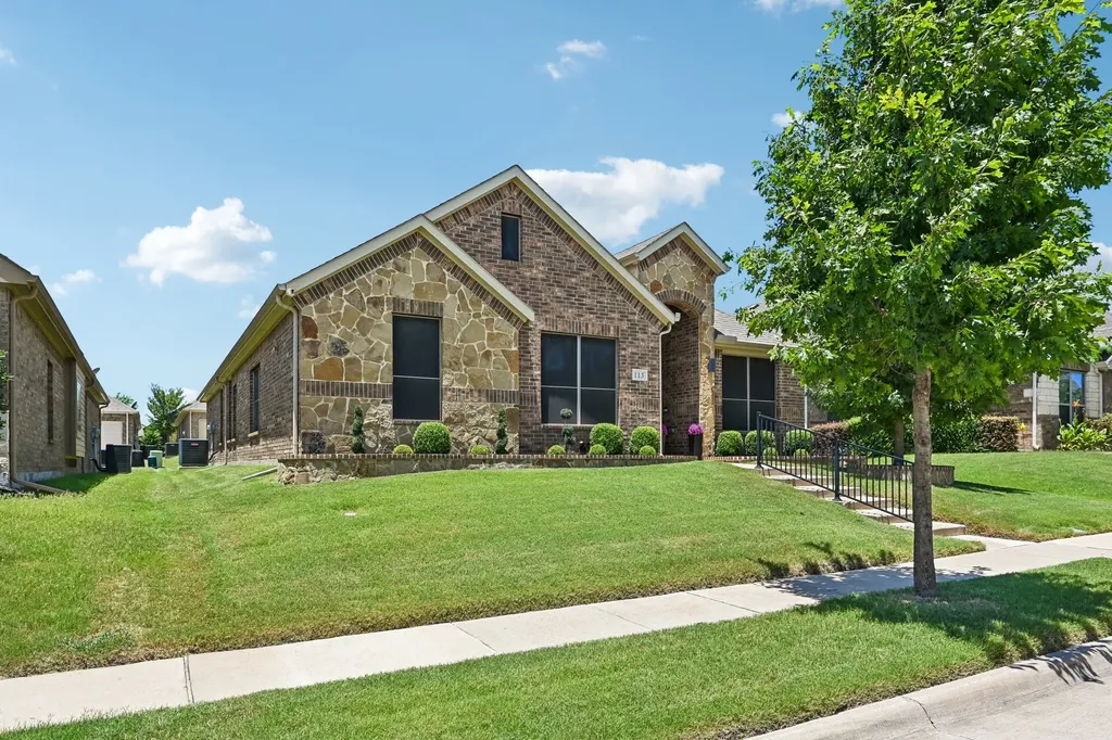 113 Cool Meadows Lane Red Oak TX 75154