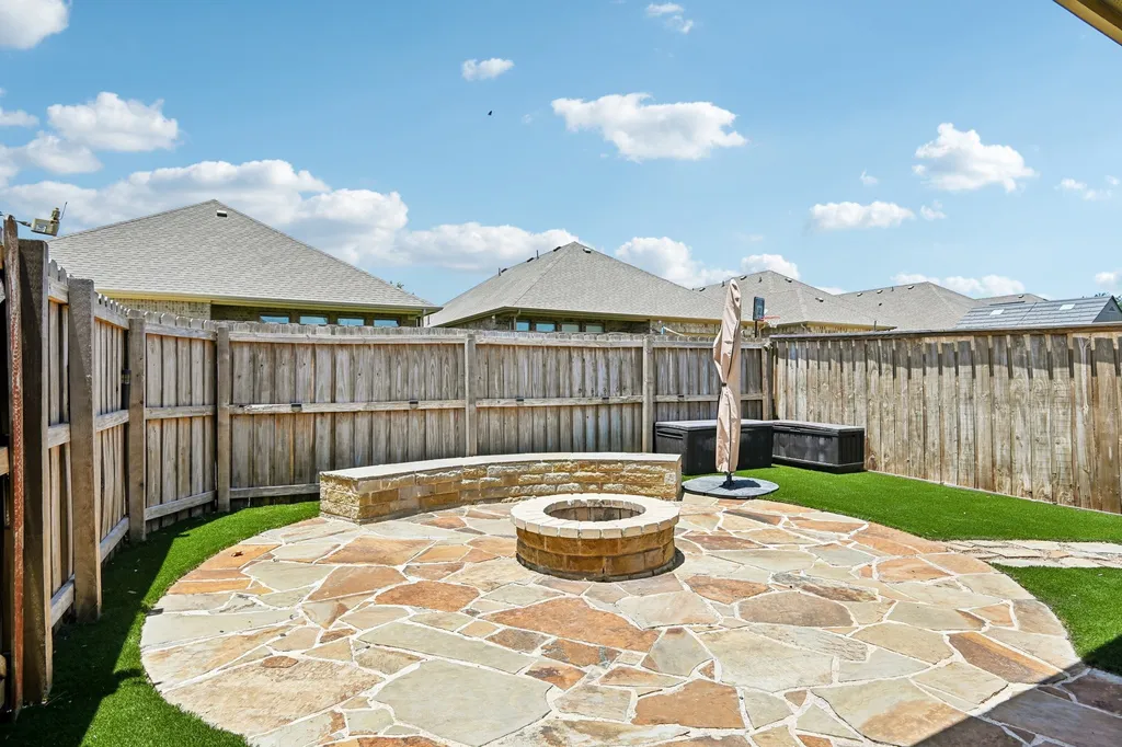 113 Cool Meadows Lane Red Oak TX 75154