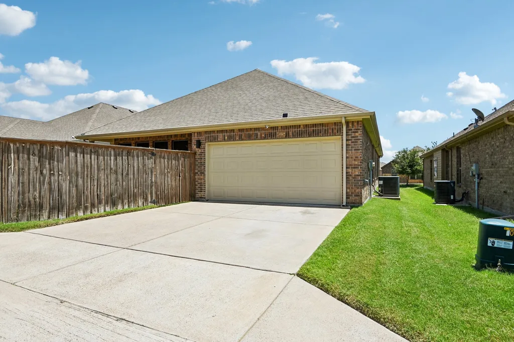 113 Cool Meadows Lane Red Oak TX 75154