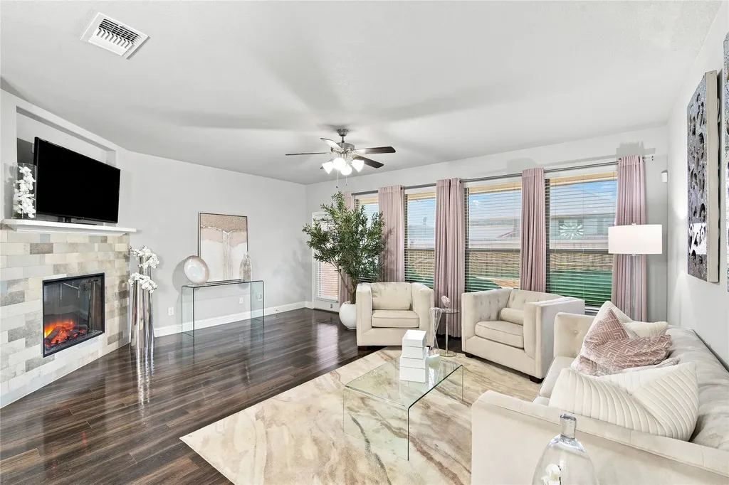 113 Cool Meadows Lane Red Oak TX 75154